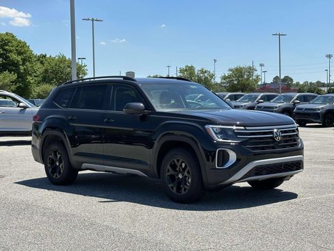 New 2026 Volkswagen Atlas Peak Edition AWD/4WD image 8
