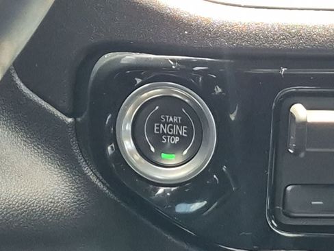 Used 2023 Chevrolet Silverado 1500 LT AWD/4WD image 17