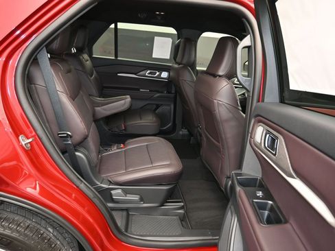 New 2026 Ford Explorer Platinum RWD image 26