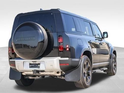 Used 2025 Land Rover Defender 110 S AWD/4WD image 4