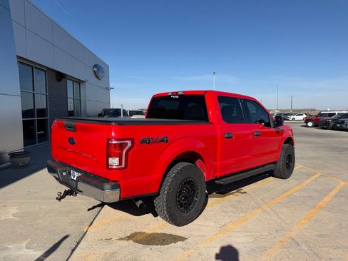 Used 2017 Ford F150 XLT image 10
