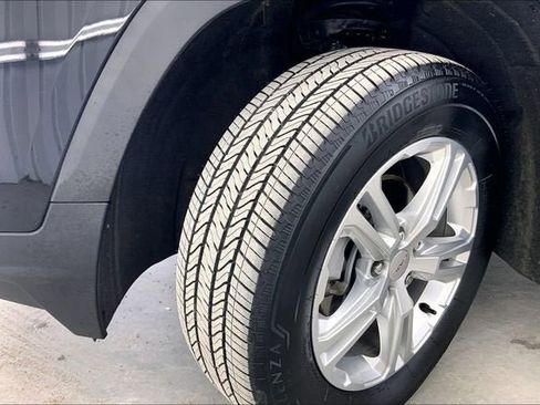 Used 2022 GMC Terrain SLE w/ Driver Convenience Package image 33