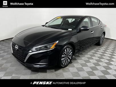 Used 2024 Nissan Altima 2.5 SV
