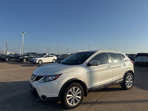 Used 2019 Nissan Rogue Sport SV w/ Technology Package image 8