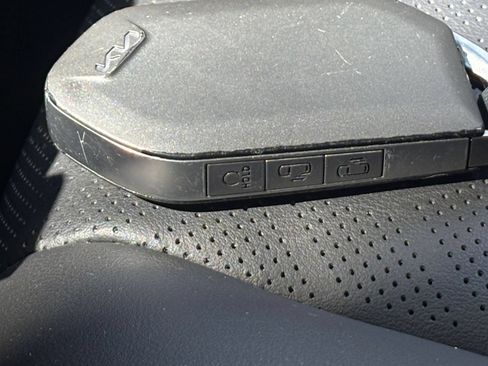 Used 2026 Kia Carnival FWD image 26