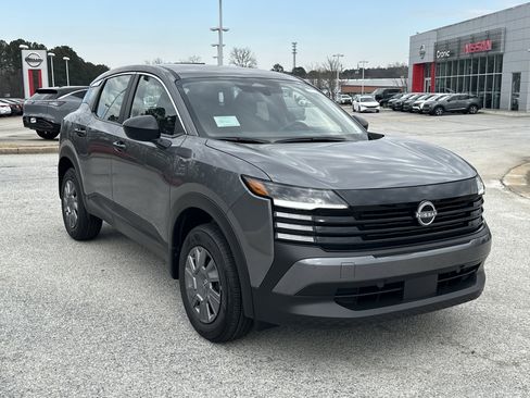 New 2026 Nissan Kicks S image 3