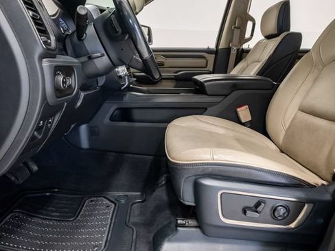 Used 2020 RAM 1500 Limited AWD/4WD image 11