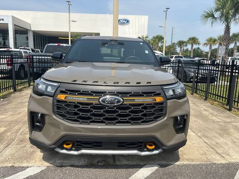 Used 2026 Ford Explorer Tremor w/ Tremor Ultimate Package AWD/4WD image 5