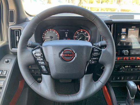 New 2026 Nissan Frontier PRO-4X w/ Pro-4x Convenience Package image 8