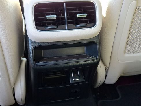 Used 2021 Mercedes-Benz GLE 350 4MATIC image 10