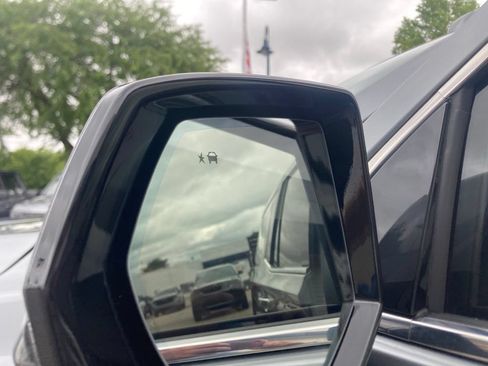 Used 2025 GMC Yukon Elevation AWD/4WD image 22