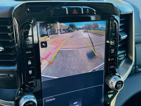 Used 2024 RAM 2500 Laramie image 23