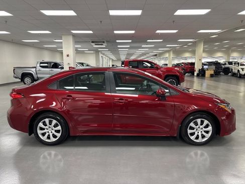 Certified 2025 Toyota Corolla LE image 8