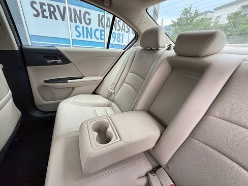 Used 2015 Honda Accord EX-L image 31