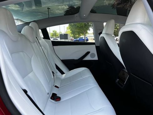 Used 2025 Tesla Model 3 Long Range RWD image 28