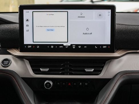 Used 2025 Ford Explorer Active w/ Active Comfort Package image 15