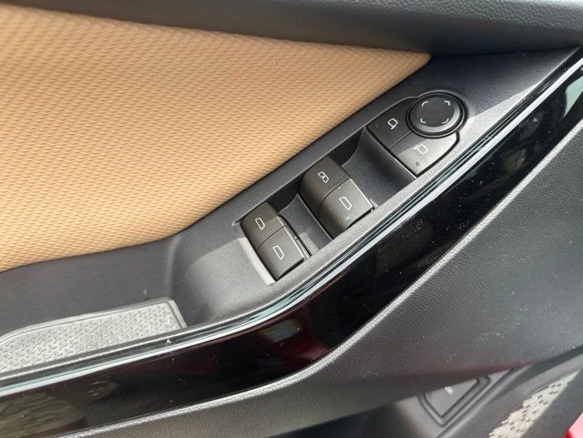 New 2026 Chevrolet Equinox ACTIV w/ Convenience Package III FWD image 13