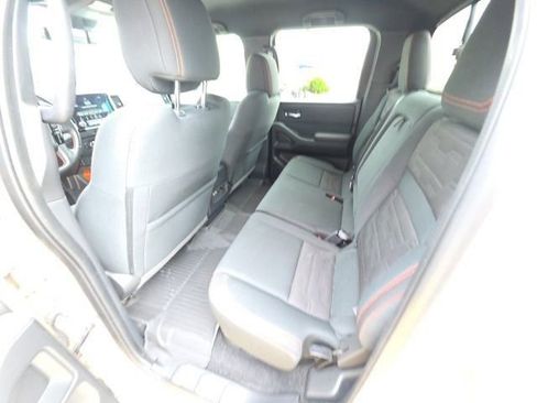 Used 2022 Nissan Frontier Pro-X image 24