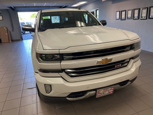 Used 2016 Chevrolet Silverado 1500 LTZ Z71 w/ LTZ Plus Package AWD/4WD image 24