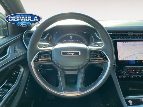 Used 2023 Jeep Grand Cherokee Overland image 15