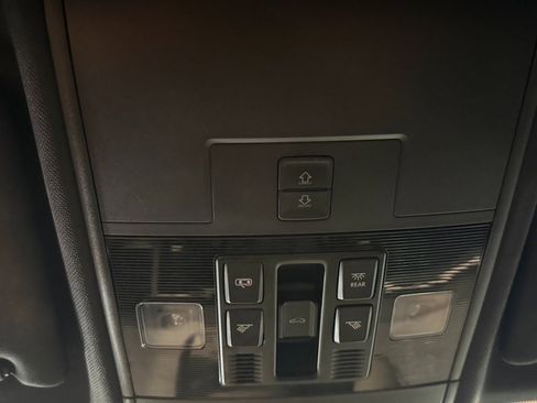 Used 2020 Volkswagen Atlas Cross Sport SEL w/ Cross Sport MDO Package image 19