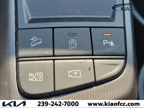 Certified 2026 Kia Sportage EX FWD image 30
