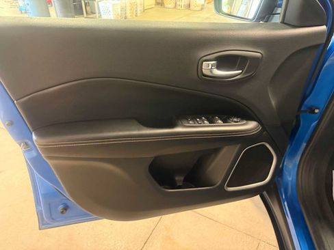 Certified 2019 Jeep Compass Latitude w/ Cold Weather Group AWD/4WD image 20