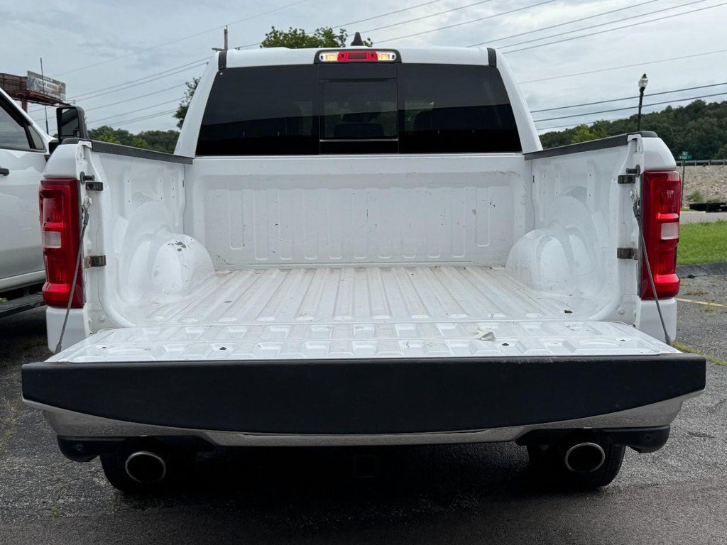 Used 2025 RAM 1500 Laramie AWD/4WD image 5