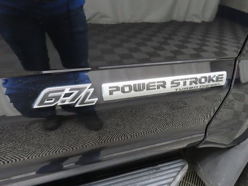 Used 2019 Ford F350 Lariat image 49