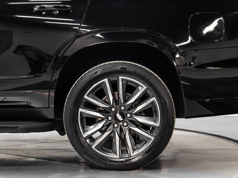 Used 2022 Cadillac Escalade Sport w/ Touring Package AWD/4WD image 39