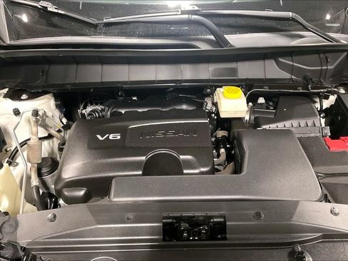 Used 2022 Nissan Pathfinder SL w/ SL Premium Package FWD image 11