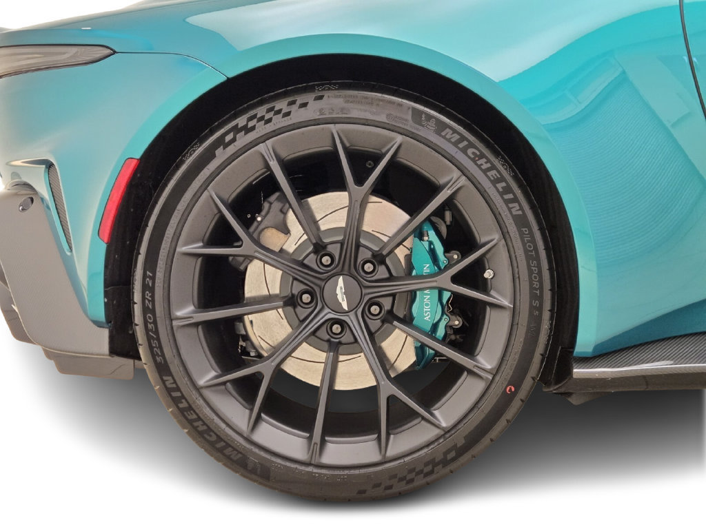 Used 2025 Aston Martin V8 Vantage Coupe RWD image 6