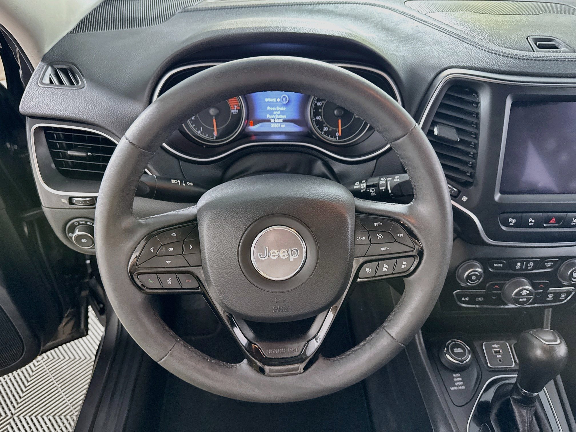 Used 2023 Jeep Cherokee Altitude Lux AWD/4WD image 15