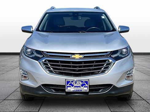 Used 2018 Chevrolet Equinox Premier FWD image 3