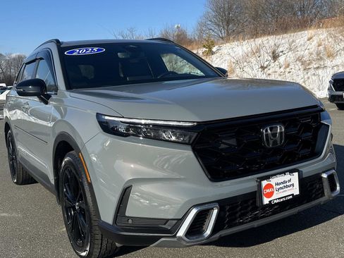 Used 2025 Honda CR-V Sport Touring image 7