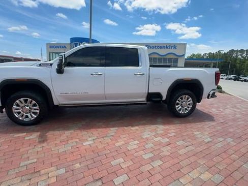 Used 2021 GMC Sierra 2500 Denali w/ Denali Ultimate Package AWD/4WD image 7