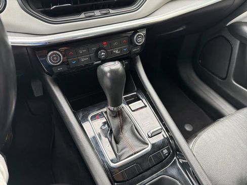 Used 2022 Jeep Compass Limited AWD/4WD image 27