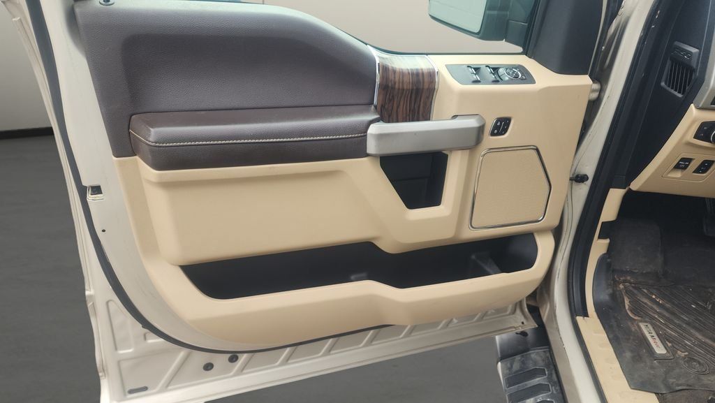 Used 2018 Ford F150 Lariat AWD/4WD image 11