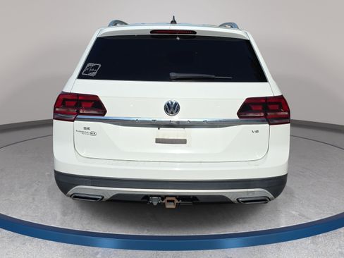 Used 2018 Volkswagen Atlas SE FWD image 2