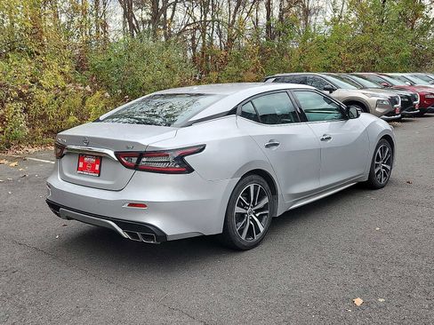 Used 2023 Nissan Maxima SV w/ Floor Mat Group image 4