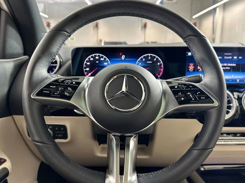 Certified 2026 Mercedes-Benz GLA 250 image 29