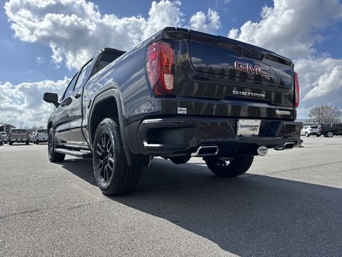 Used 2026 GMC Sierra 1500 Elevation w/ Elevation Premium Package image 8
