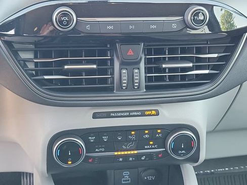 Certified 2023 Ford Escape Active AWD/4WD image 21