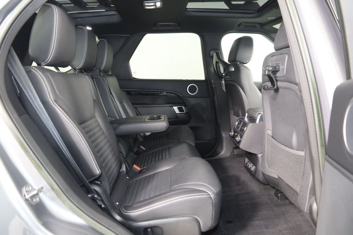 Used 2023 Land Rover Discovery S R-Dynamic AWD/4WD image 15