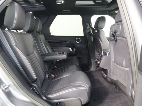 Used 2023 Land Rover Discovery S R-Dynamic AWD/4WD image 15