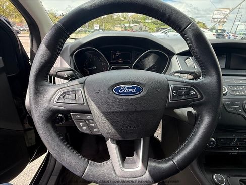Used 2016 Ford Focus SE w/ SE Sport Package FWD image 24