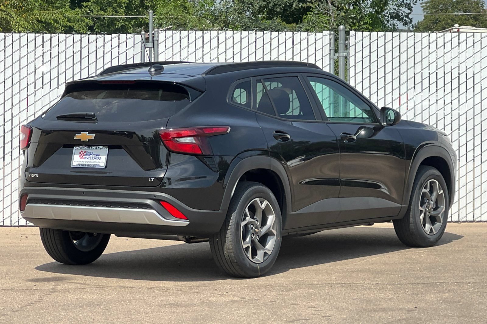 New 2026 Chevrolet Trax LT w/ Driver Confidence Package FWD image 4