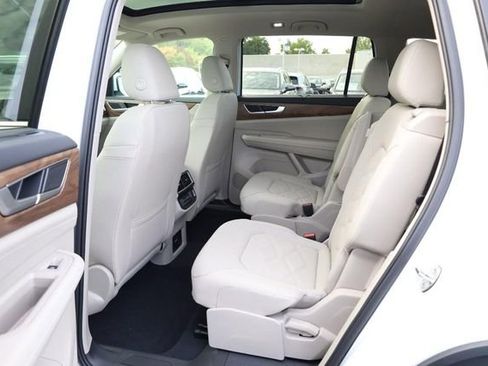 New 2026 Volkswagen Atlas SE image 24