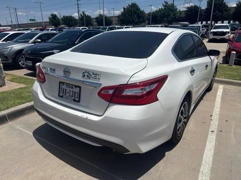 Used 2017 Nissan Altima 2.5 S w/ Power Driver Seat Package FWD image 3