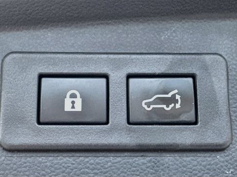 Used 2023 Subaru Outback Wilderness AWD/4WD image 33